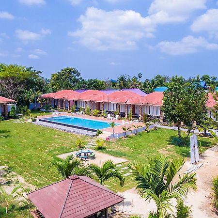 Diane Hotel Phetchaburi Luaran gambar