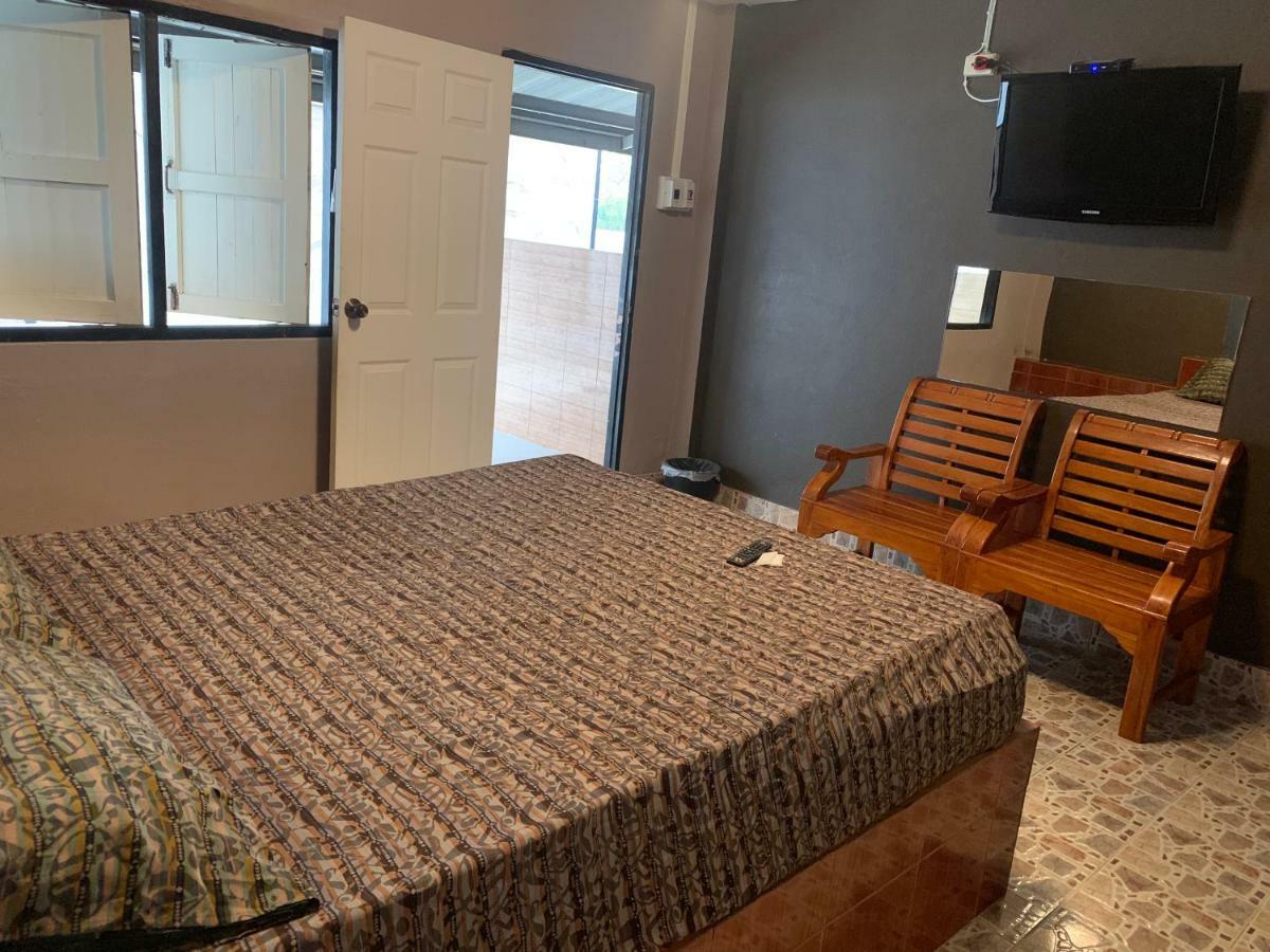 Diane Hotel Phetchaburi Luaran gambar